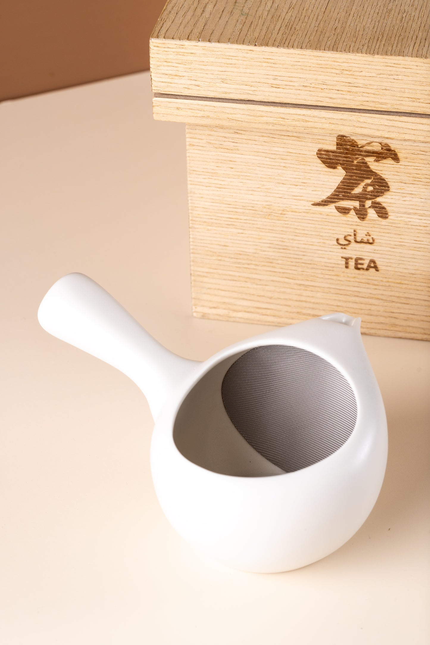 MUCHARAKA Tea Pot ( White )